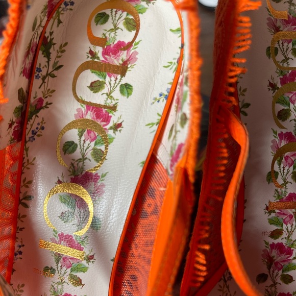 GUCCI-AUTHENTIC (NWT) Orange Lace & Crystal Buckle  Mary-Jane Heels! - Picture 5 of 16